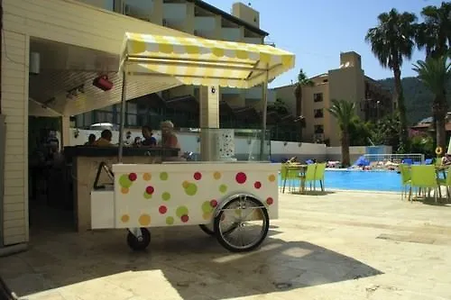 Vela Hotel 3*