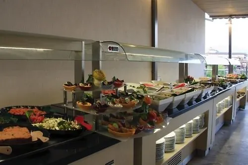 Vela Hotell 3*