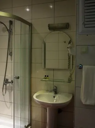 Vela Otel 3*